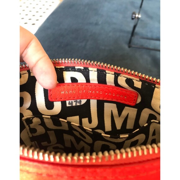 MARC BY MARC JACOBS totally turnlock - Picture 7 of 12